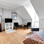 Villa Wesola Pokoje Z Lazienkami I Dostepem Do Kuchni W Centrum Krynicy Zdroju Bezplatne Miejsca Postojowe