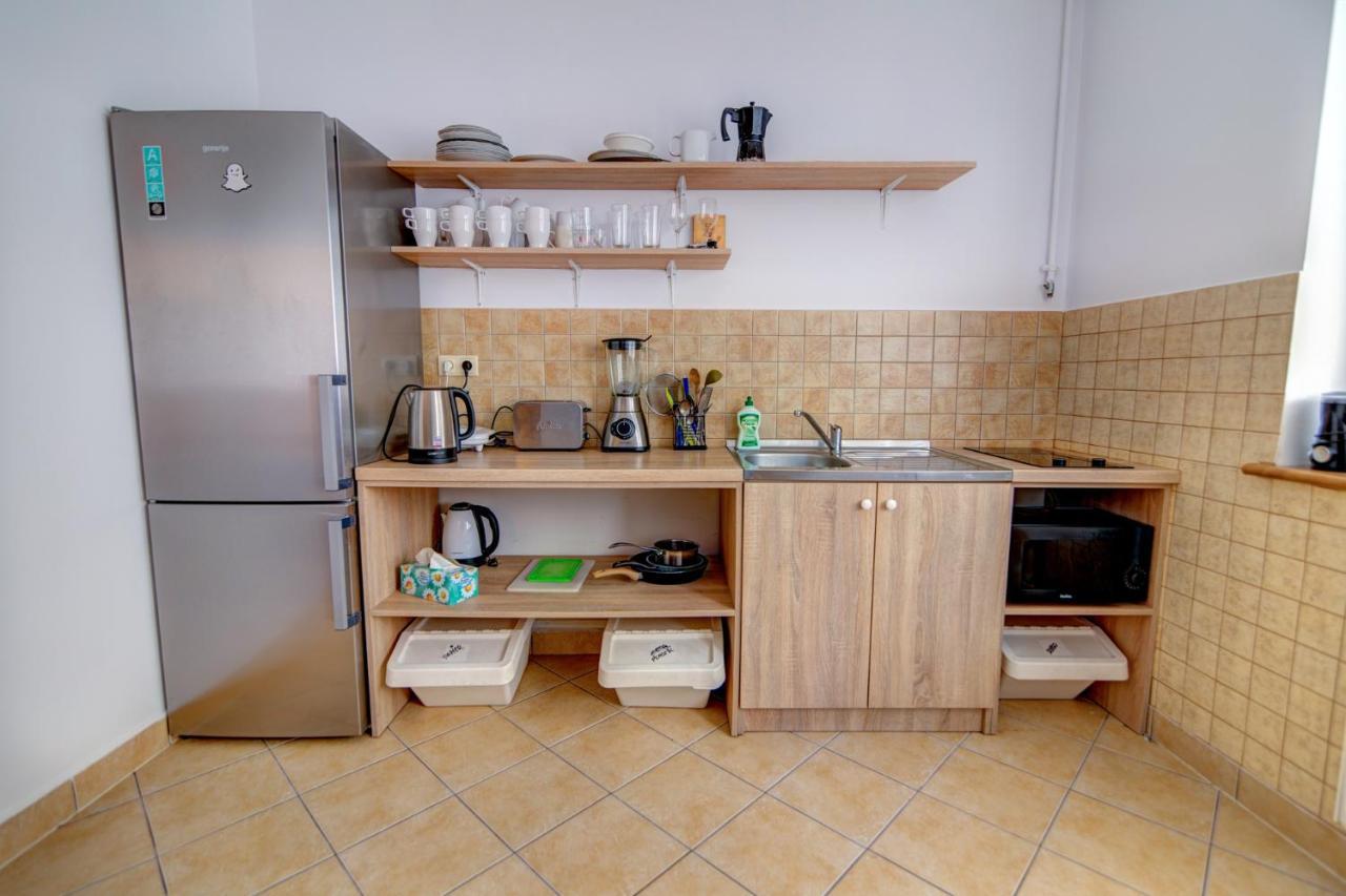 Ubytovanie v rodine Wesola: Centrally Located With Private Baths And Kitchen Access *